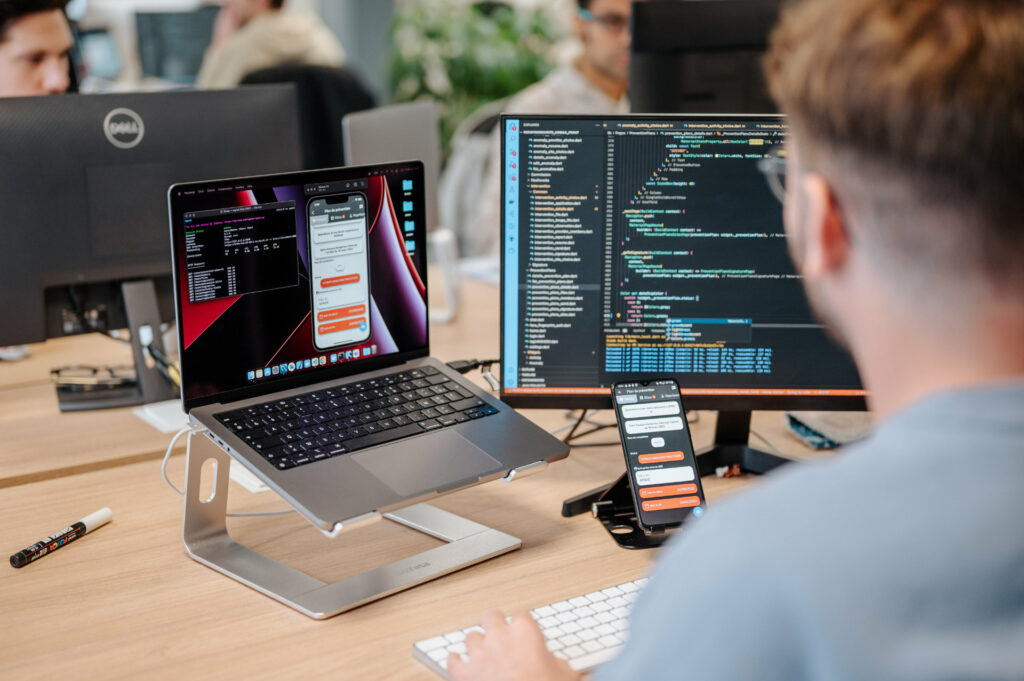 Deemply dévoile sa nouvelle identité pour la sécurité digitale